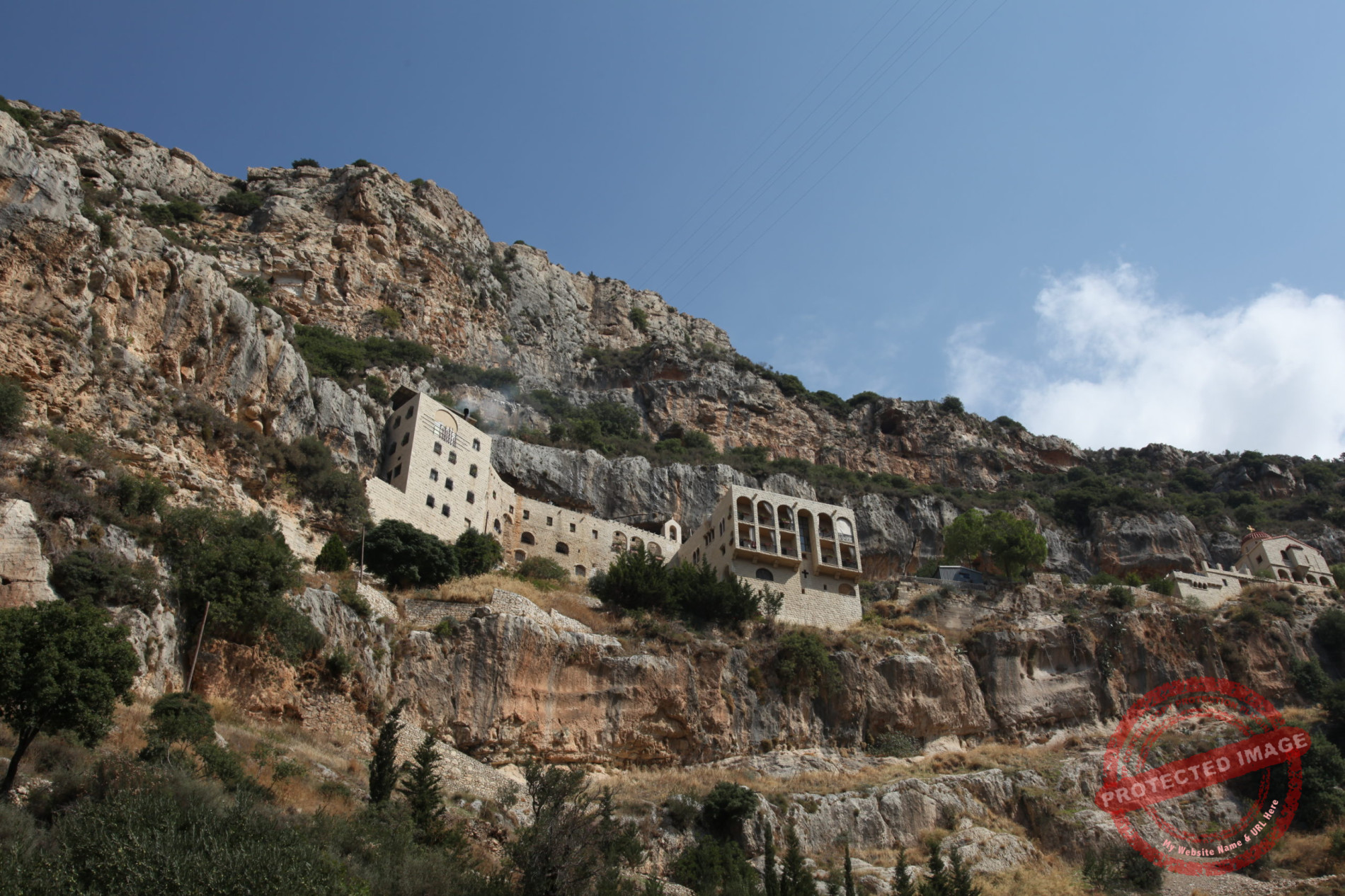 Read more about the article دير رقاد والدة الإله – حماطورة