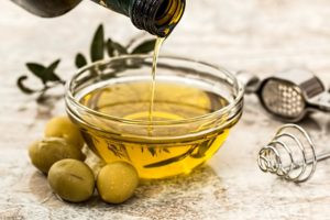 Read more about the article زيت الزيتون