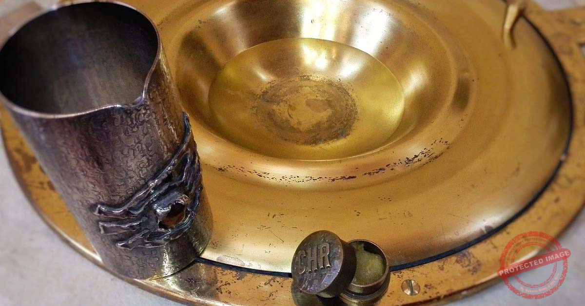 Read more about the article ما هو الميرون المقدس وكيف يتمّ تحضيره