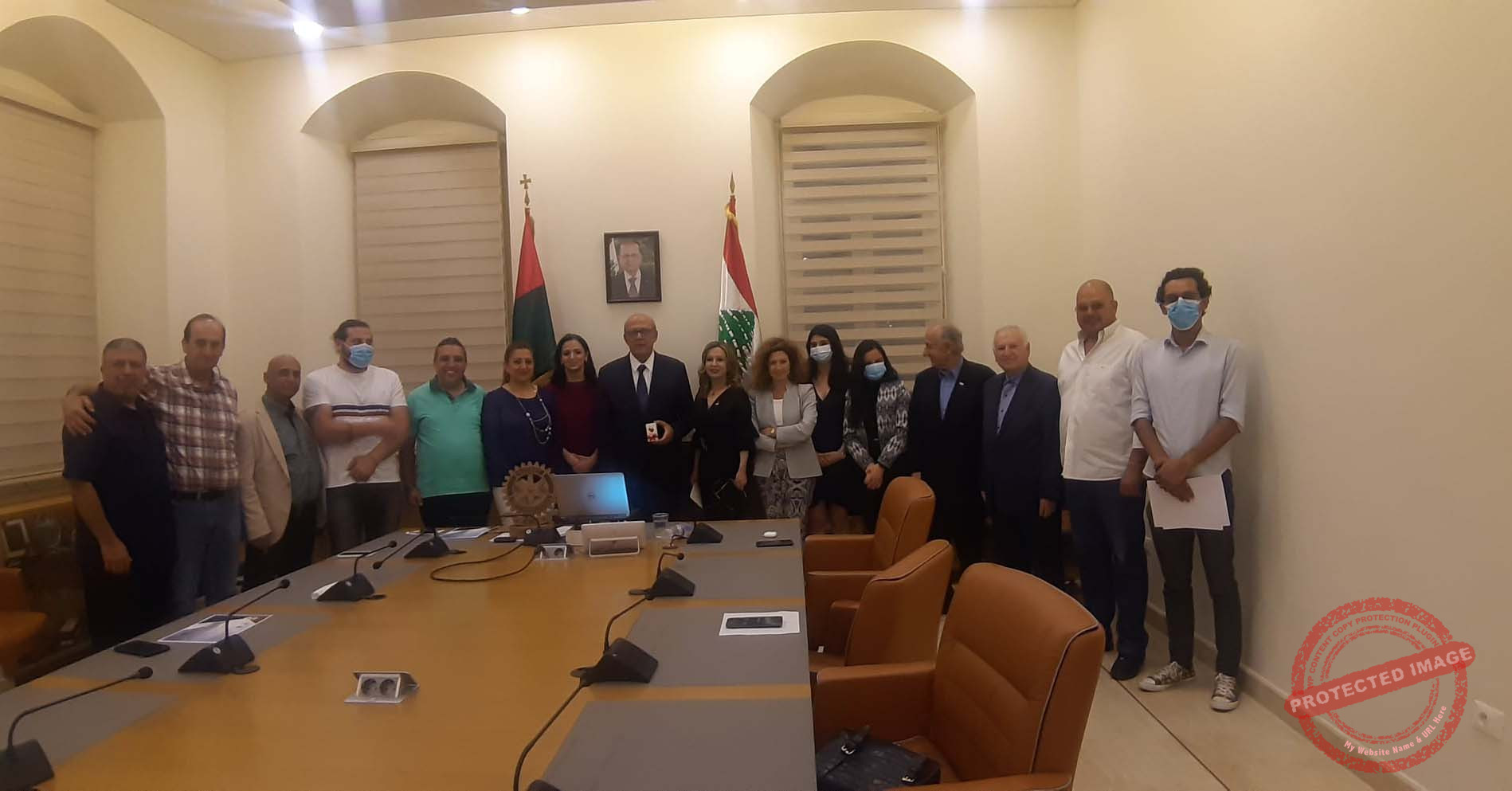 Read more about the article زغيب يعرض رؤية البلدية وتكريم لمبادرة بيروت بـ قلب زحلة