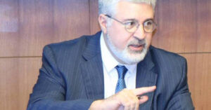 Read more about the article الجامعة الأميركية تدعم أسرتها لثلاث سنوات