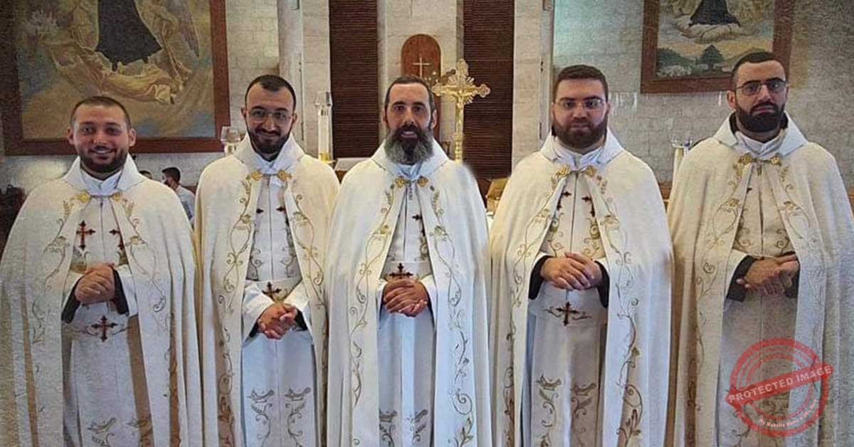 Read more about the article 5 كهنة جدد على مذابح الرهبانيّة اللبنانيّة المارونيّة