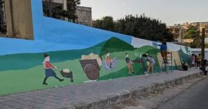 Read more about the article رسومات فنية على جدران في بلدة مغدوشة