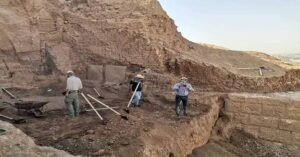 Read more about the article اعمال تنقيب شرق مدينة نينوى الاثرية