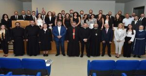 Read more about the article تخريج الدفعة الاولى لتنشئة الكوادر المسيحيّة