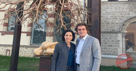 Read more about the article افتتاح معرض في دوفيل