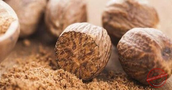 Read more about the article أضرار جوزة الطيب