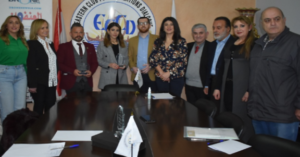 Read more about the article نادي الشرق لحوار الحضارات كرم مبدعين من الشباب اللبناني