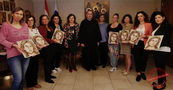 Read more about the article دورة تدريبية في فن الفسيفساء