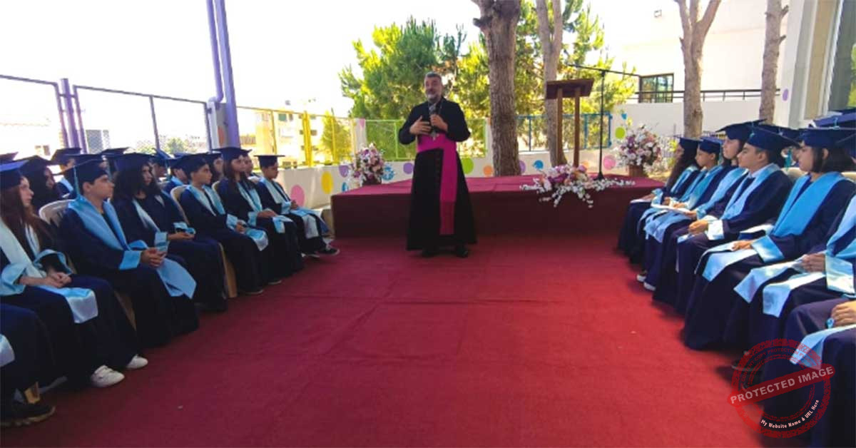 Read more about the article حفل التخرج في مدرسة حلبا المارونية