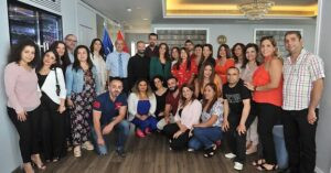Read more about the article جامعة الروح القدس أقامت غداء لقسم الكورونا في مستشفى سيدة المعونات الجامعي