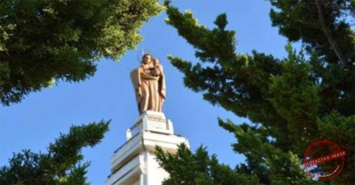 Read more about the article مدرسة سيدة مغدوشة احتفلت بتخريج طلابها