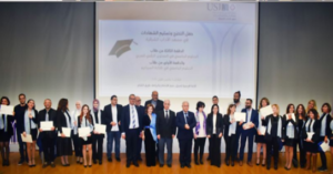 Read more about the article تخرج طلاب في اليسوعية