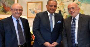 Read more about the article المرتضى عرض مع رئيس جامعة LAU شوؤنا ثقافية وجامعية