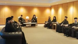 Read more about the article إيرونيموس الثّاني يصل إلى لبنان في زيارة أخوّة