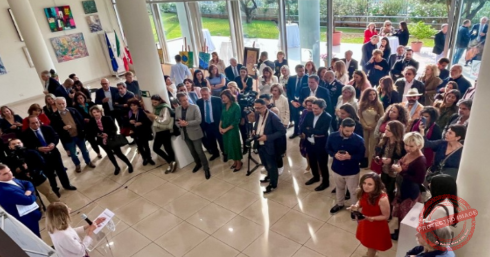 Read more about the article إفتتاح معرض “الفن الدوار” في السفارة الإيطالية