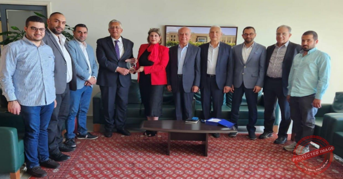 Read more about the article جمعية “سوشيل واي” كرمت رئيس جامعة بيروت العربية