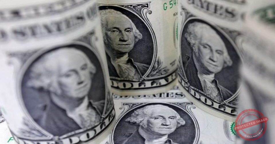 Read more about the article الدولار يتراجع مقابل الين واليورو