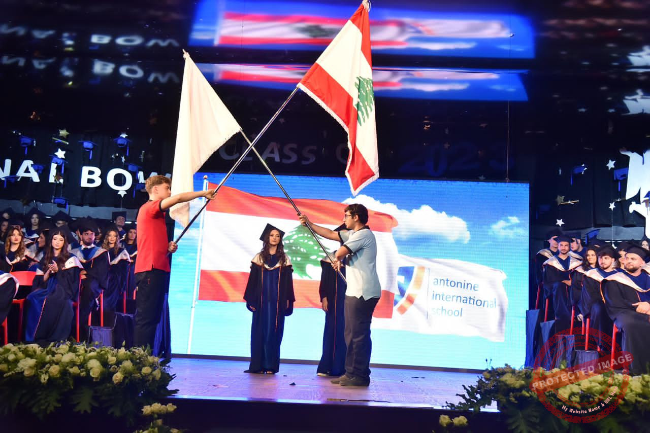 Read more about the article بالصور حفل تخرج طلاب المدرسة الأنطونية  الدولية-عجلتون