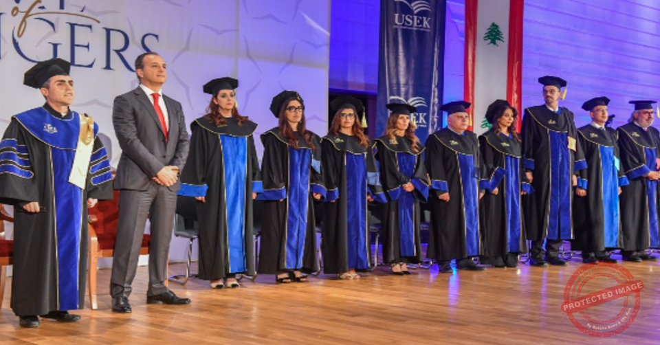 Read more about the article جامعة الروح القدس خرّجت دفعة “مغيّرو اللعبة”