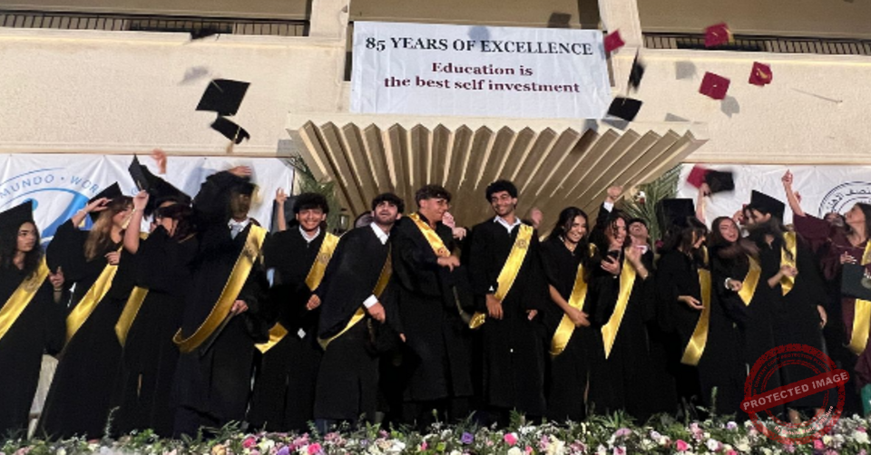 Read more about the article مدرسة المنصف الدولية تخرج طلابها