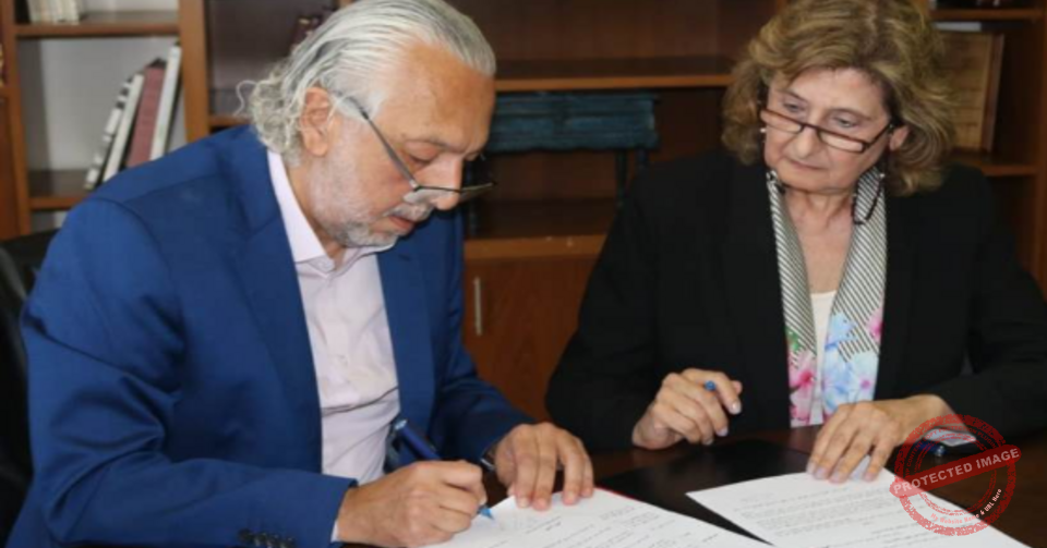 Read more about the article توقيع مذكرة تفاهم