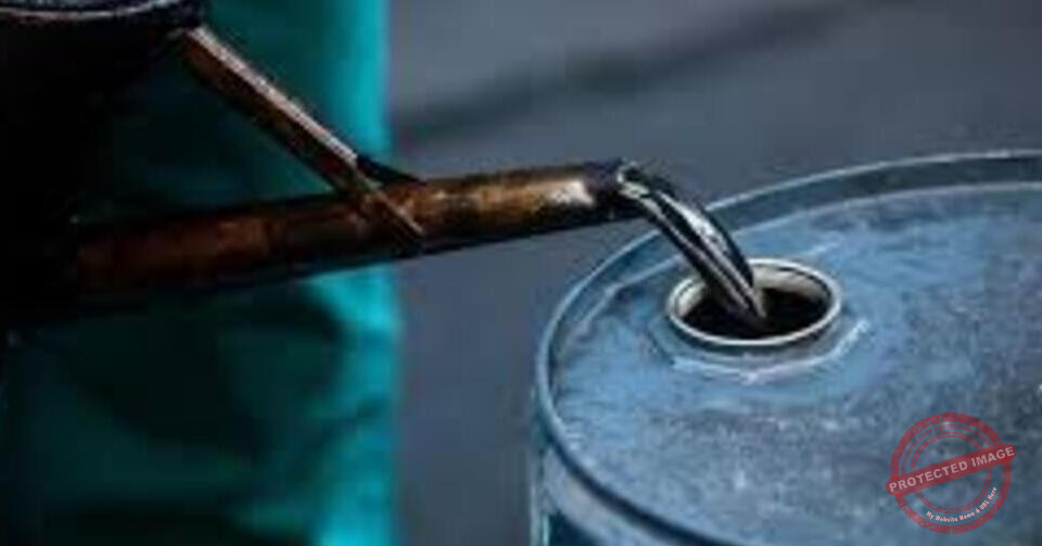 Read more about the article النفط يتخلى عن مكاسبه