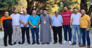 Read more about the article وفد من مخاتير عكار زار المطران منصور