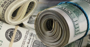 Read more about the article الدولار يهبط لأدنى مستوى في شهرين