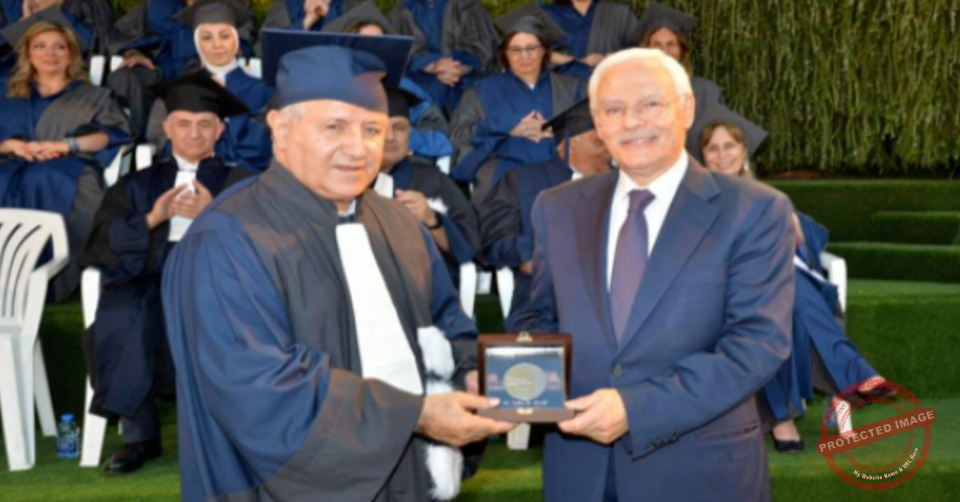 Read more about the article زريق ضيف شرف حفل تخرج طلاب جامعة القديس يوسف