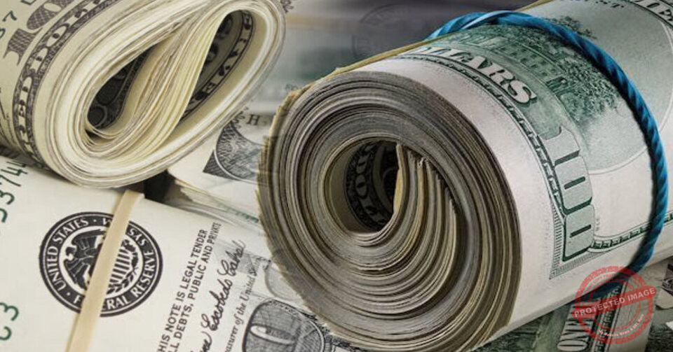 Read more about the article الدولار قرب أعلى مستوى في شهرين