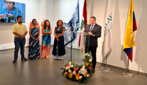 Read more about the article معرض أزياء كولومبي عالمي في LAU