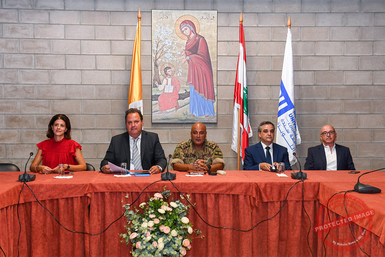 Read more about the article ورشة عمل بعنوان “بناء جُسور التعاون بين القانون والهَندسة والجَيش”