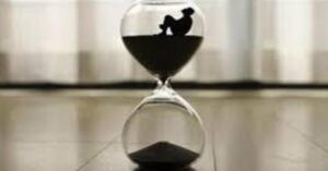 Read more about the article متى يسير الإنسان كاملا