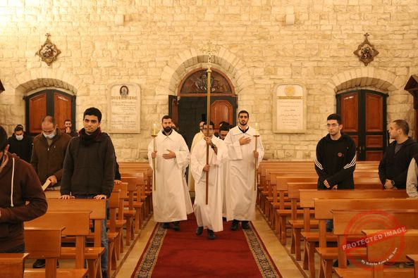 Read more about the article تسليم الصلبان لطلاب السنة أولى