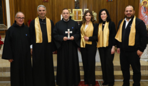 Read more about the article الاب بو عبود في ريسيتال ميلادي من المعهد الفني الانطوني