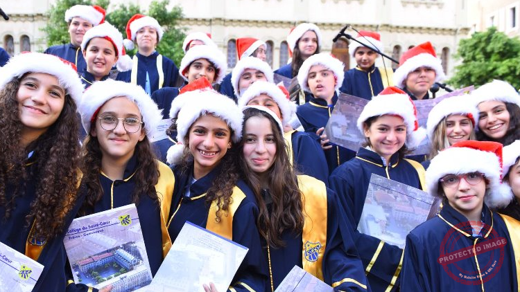 Read more about the article حفل ميلادي ومعرض في مدرسة القلب الأقدس – الجميزة