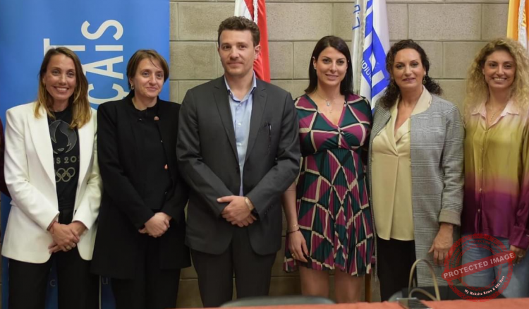 Read more about the article جامعة سيدة اللويزة استضافت رياضيات مثلن لبنان في الدورات الاولمبية