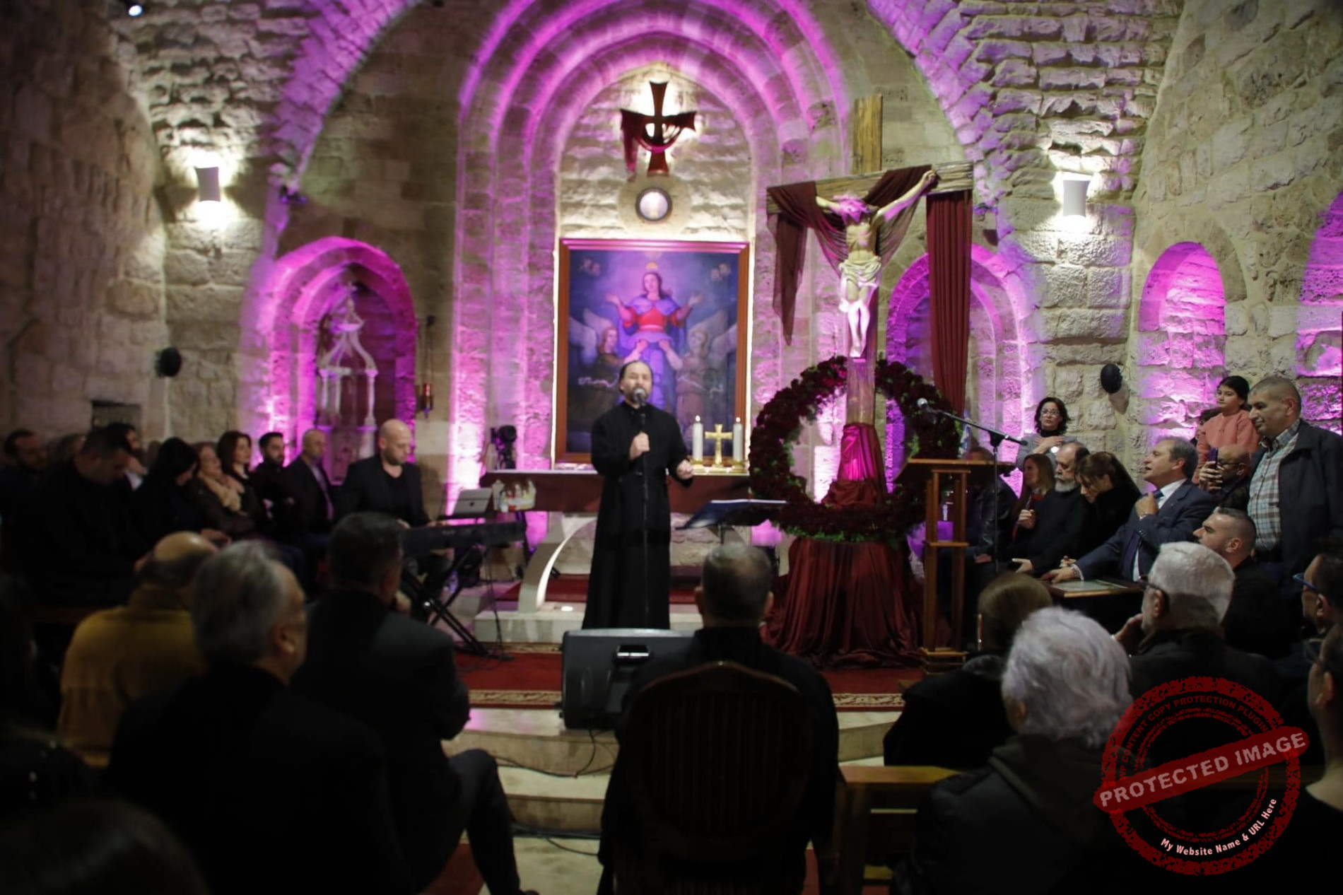 Read more about the article “ترانيمٌ وتأملات شعرية وشهادة حقٍّ في كنيسة السيّدة عمشيت”