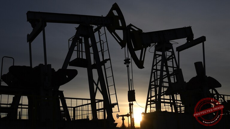 Read more about the article أسعار النفط تواصل الارتفاع