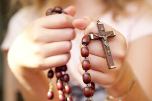 Read more about the article ما هي قصة صلاة مسبحة الرحمة الإلهية ؟