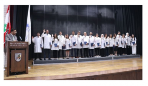 Read more about the article كلية الطب في العربية أطلقت الدفعة 20 من أطباء الاختصاص