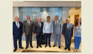Read more about the article وفد الجامعة الثقافية بحث مع الحوت مواضيع  اغترابية