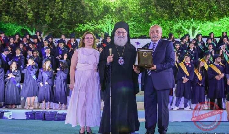 Read more about the article يوحنا العاشر في تخريج طلاب ثانويّة البلمند : لا تخشوا شيئًا لأنكم أبناء النور