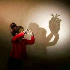 Read more about the article لماذا كل هذا الملل؟ لأننا في عصر إفلاس القيم.
