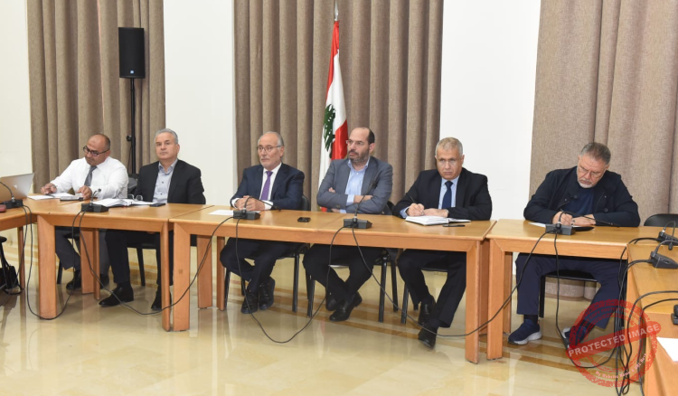 Read more about the article الحلبي اجتمع مع لجنة التربية النيابية