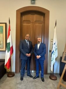 Read more about the article وزير الثقافة بحث مع غصوب انشاء مكتبة عامة في الفريكة