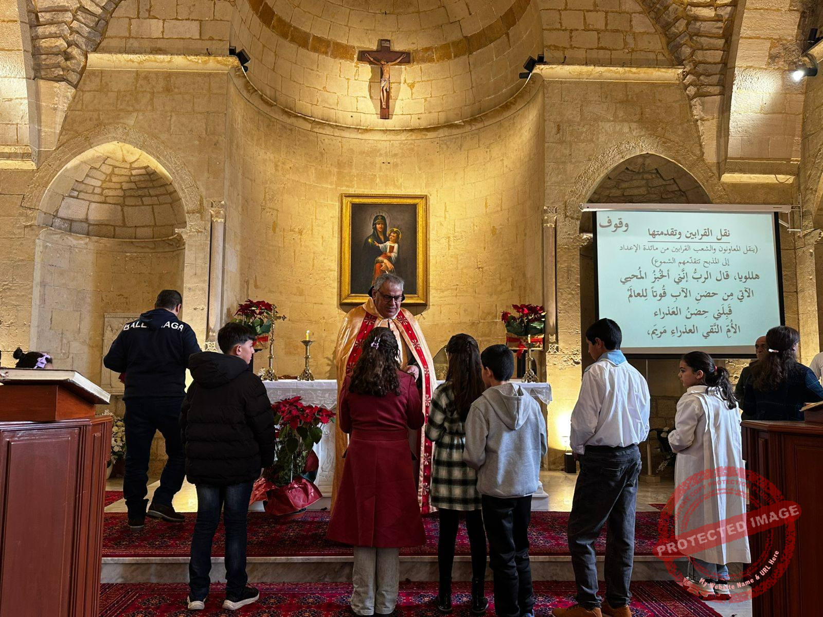Read more about the article قداس الأطفال في رعيّة سيّدة التلّة دير القمر