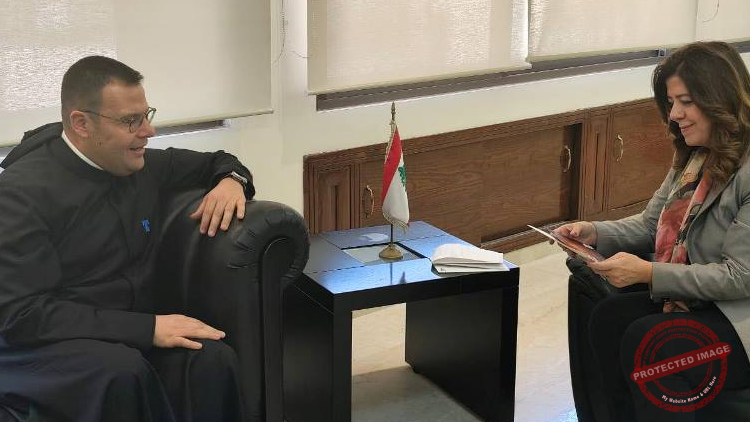 You are currently viewing وزيرة الشباب استقبلت وفدا من الجامعة الانطونية