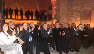 Read more about the article أمسية موسيقية في خان صاصي أحيتها فرقة “وحدن”